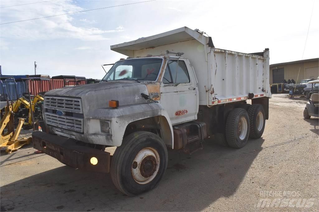 Ford F900 Tippbil