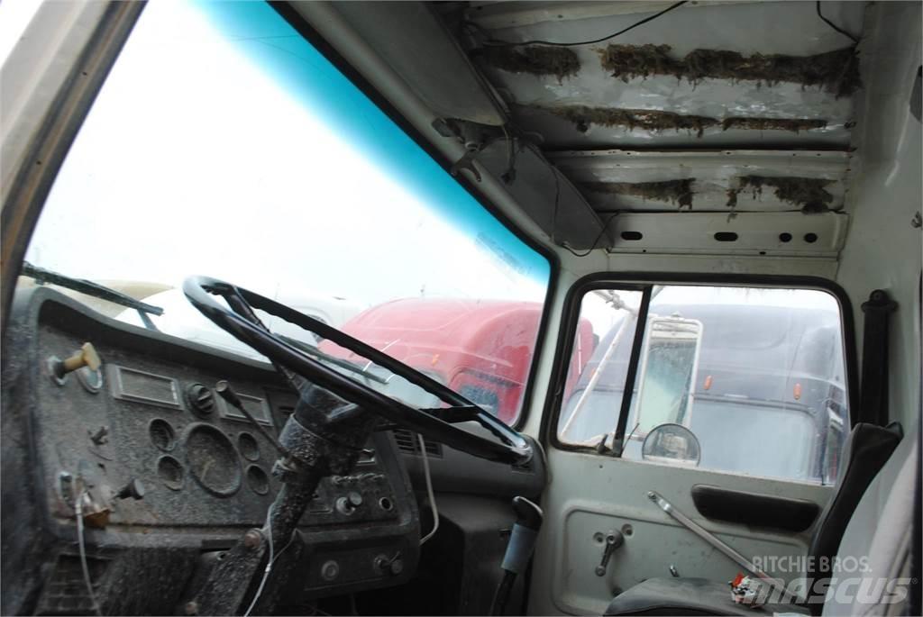Ford L8000 Betongbiler