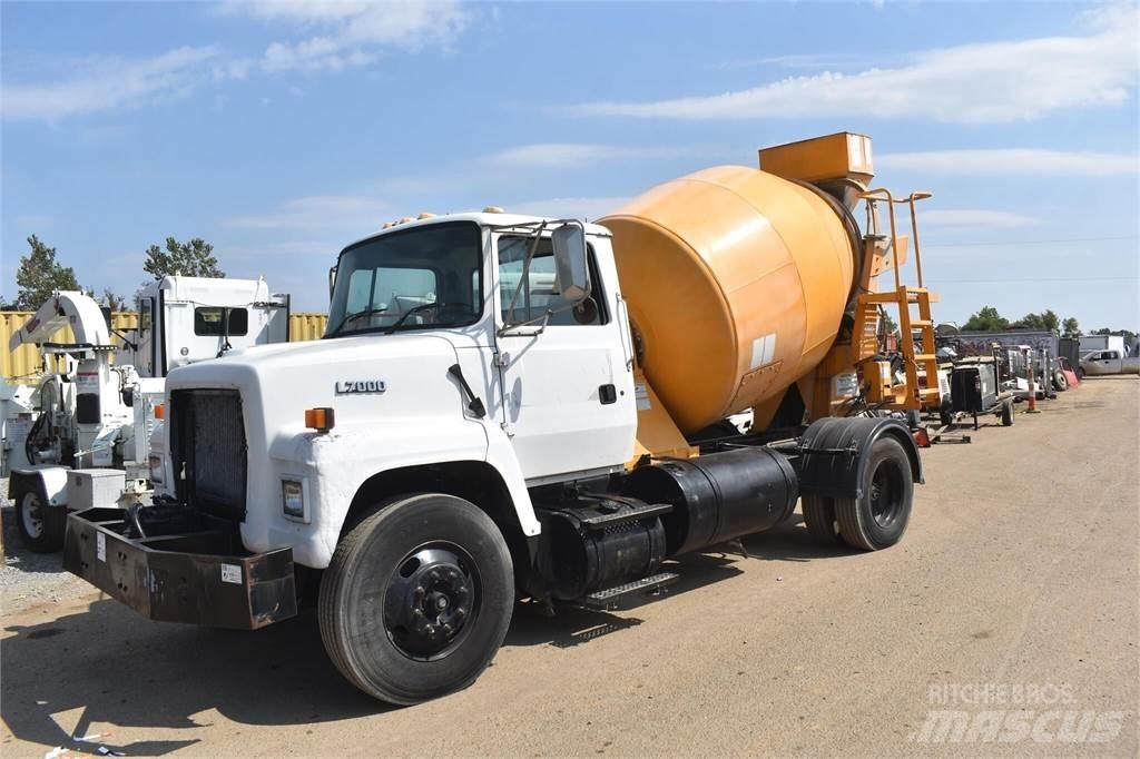 Ford LN7000 Betongbiler