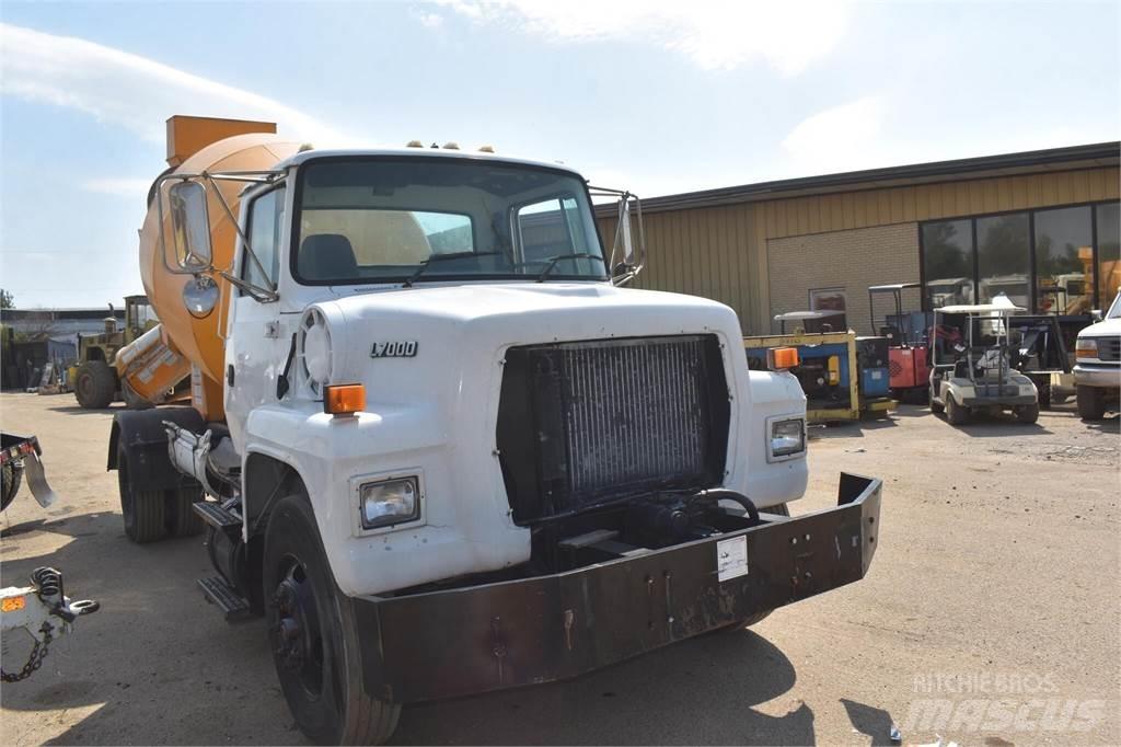 Ford LN7000 Betongbiler