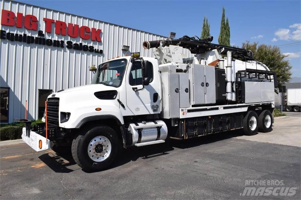 Freightliner 114SD Tankbiler