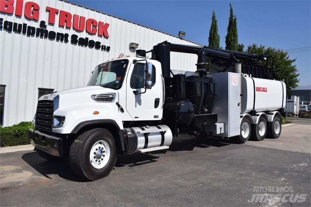 Freightliner 114SD Tankbiler