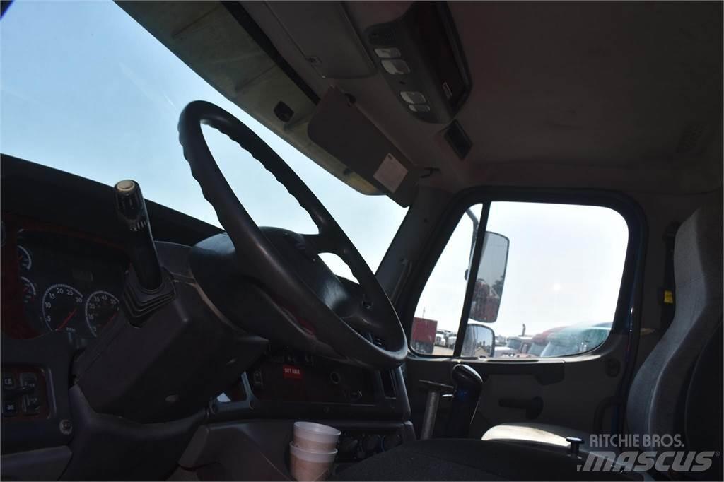 Freightliner 114SD Tippbil