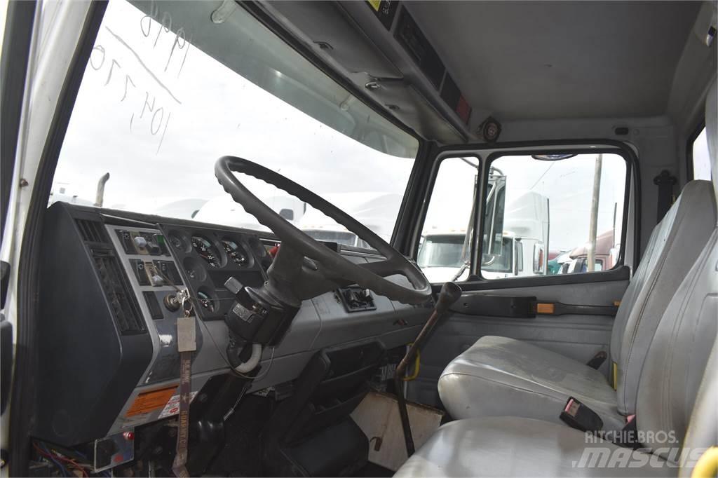 Freightliner FL70 Kranbil