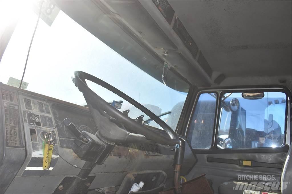 Freightliner FLC112 Tippbil