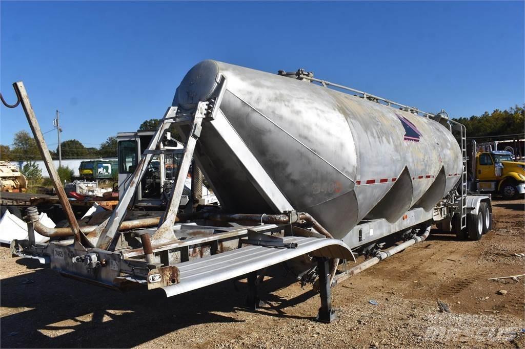 Fruehauf  Tanktrailere