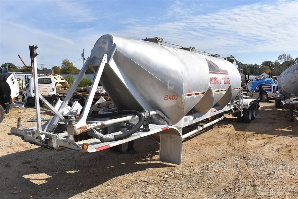 Fruehauf  Tanktrailere