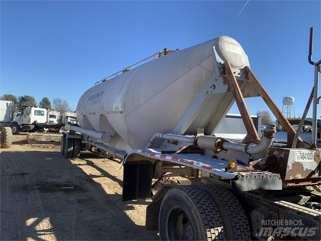 Fruehauf  Tanktrailere
