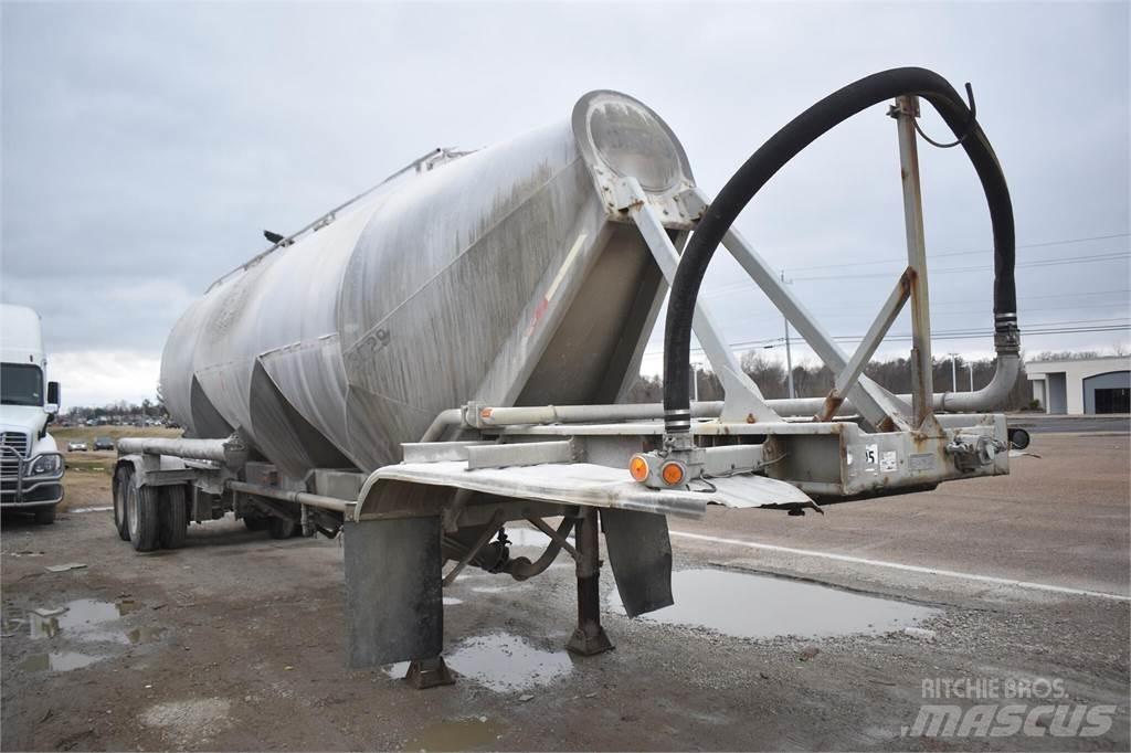 Fruehauf  Tanktrailere