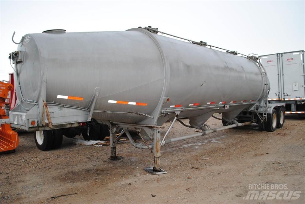 Fruehauf  Tanktrailere