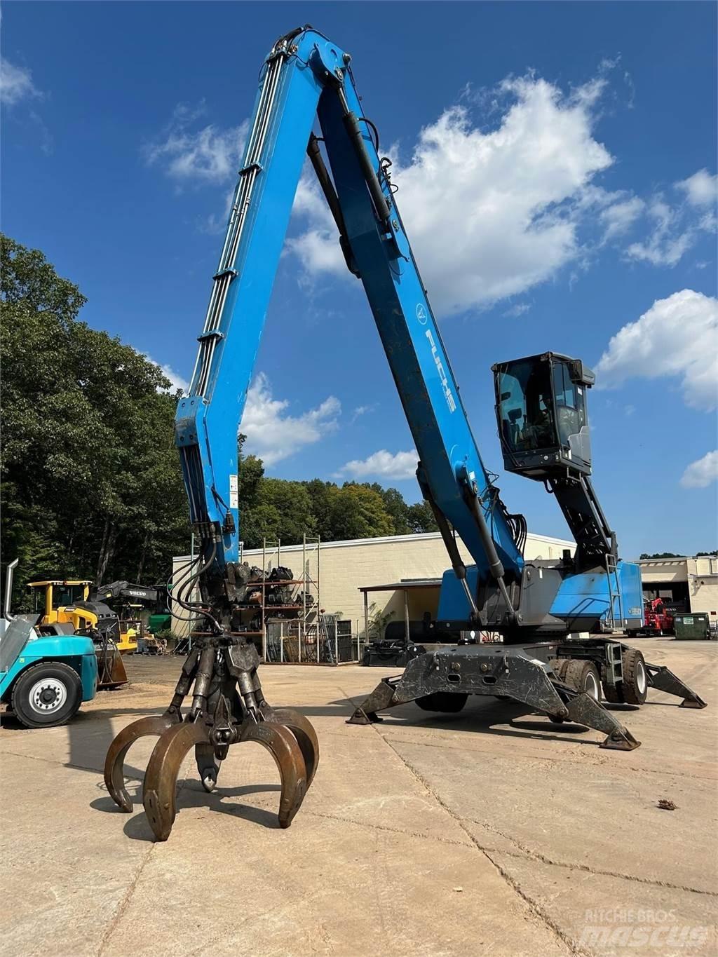 Fuchs MHL350 Gravemaskiner for avfallshåndtering