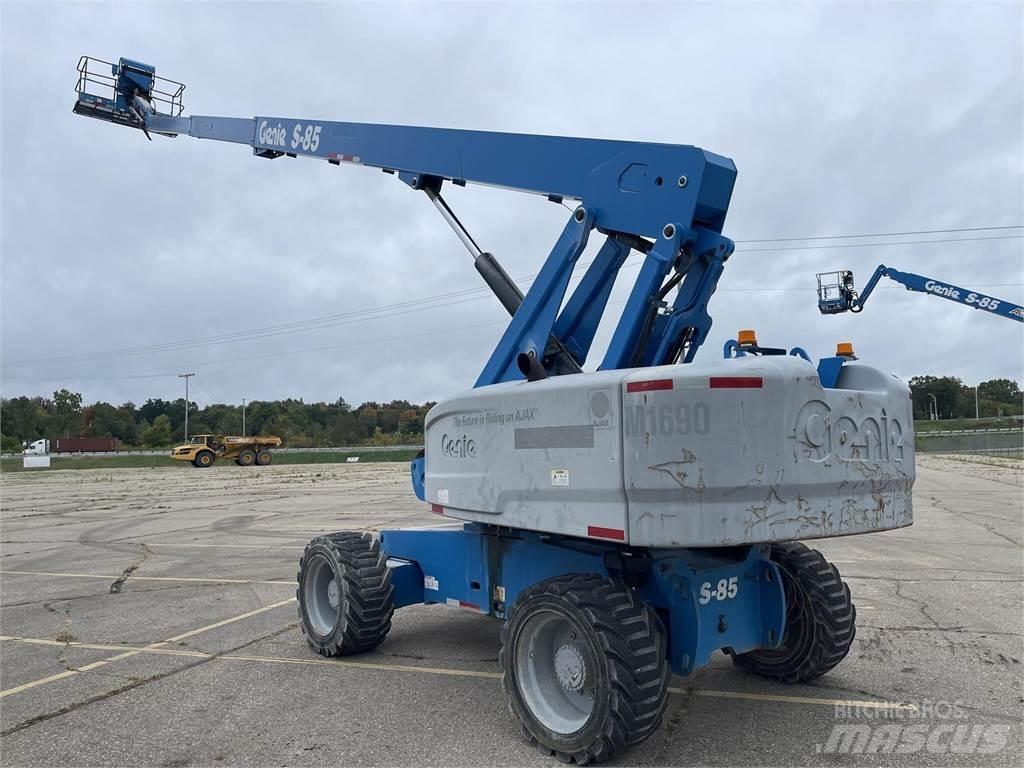 Genie S85 Teleskop bomlifter