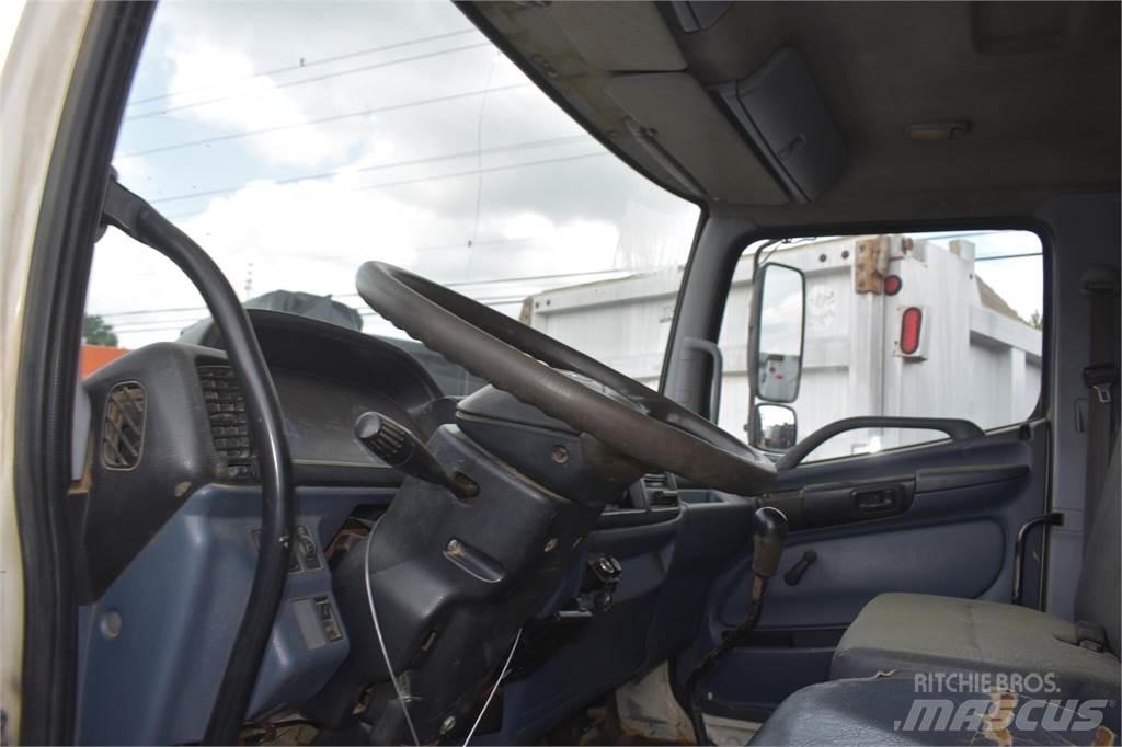 Hino 268 Tippbil
