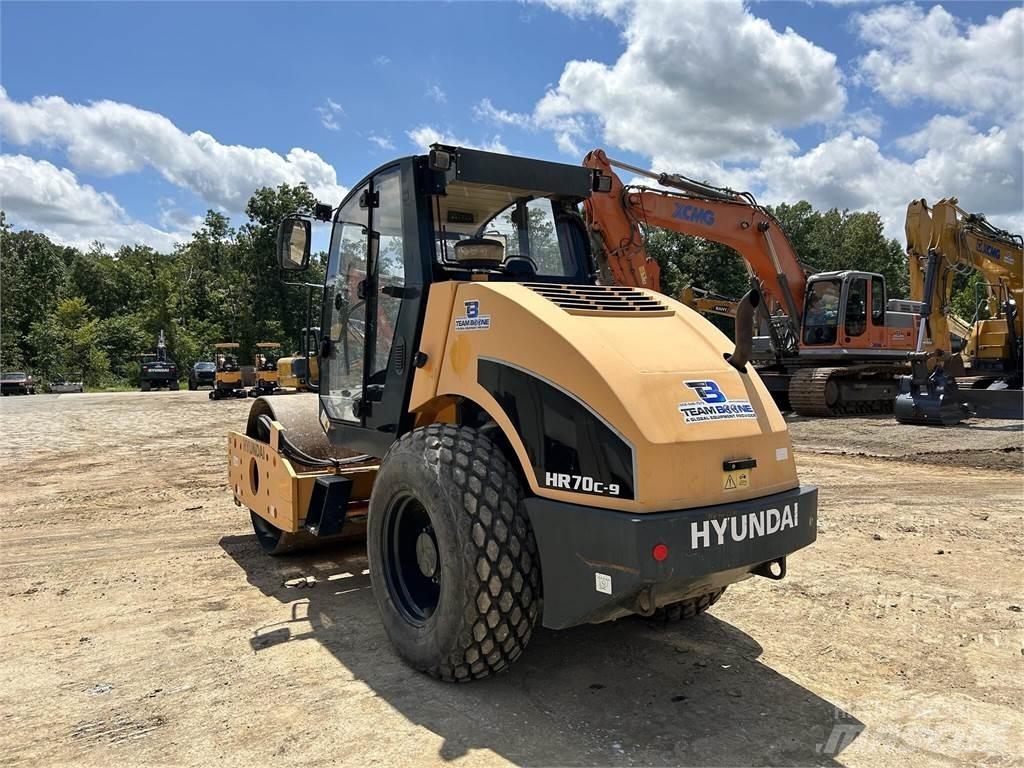 Hyundai HR70C Tandem Valser
