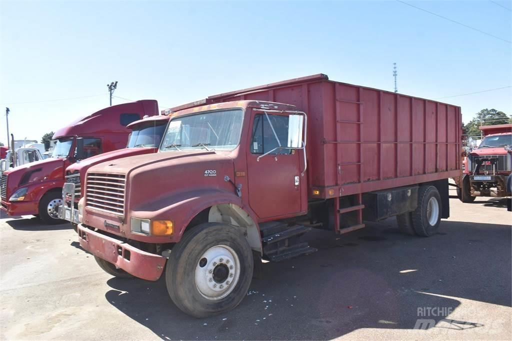 International 4700 Tippbil