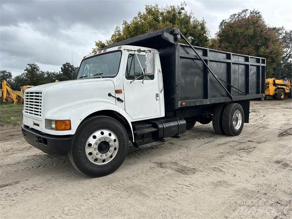 International 4700 Tippbil