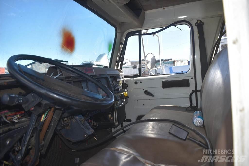 International 4700 Tippbil