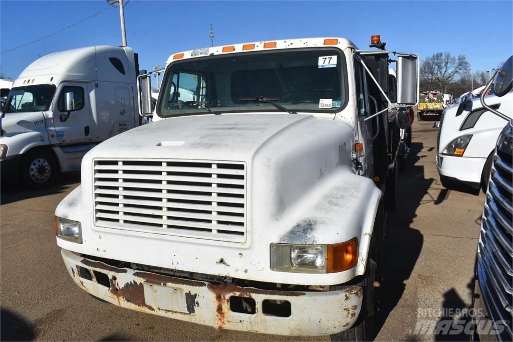 International 4700 Tippbil