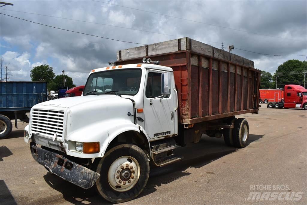 International 4900 Tippbil