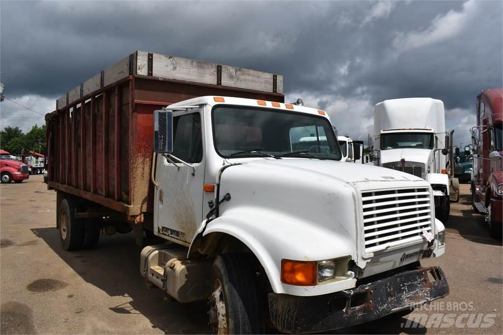 International 4900 Tippbil