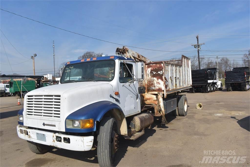 International 4900 Kranbil