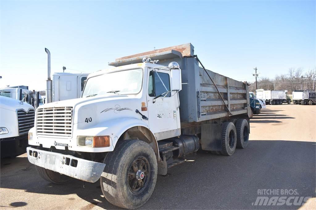 International 4900 Tippbil