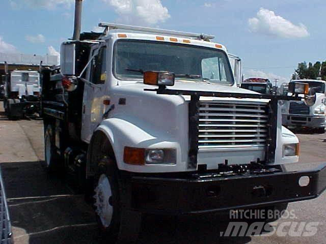 International 4900 Tippbil