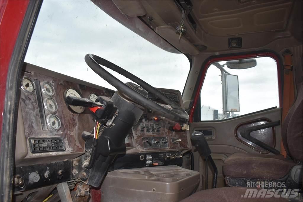 International 9200 Tankbiler