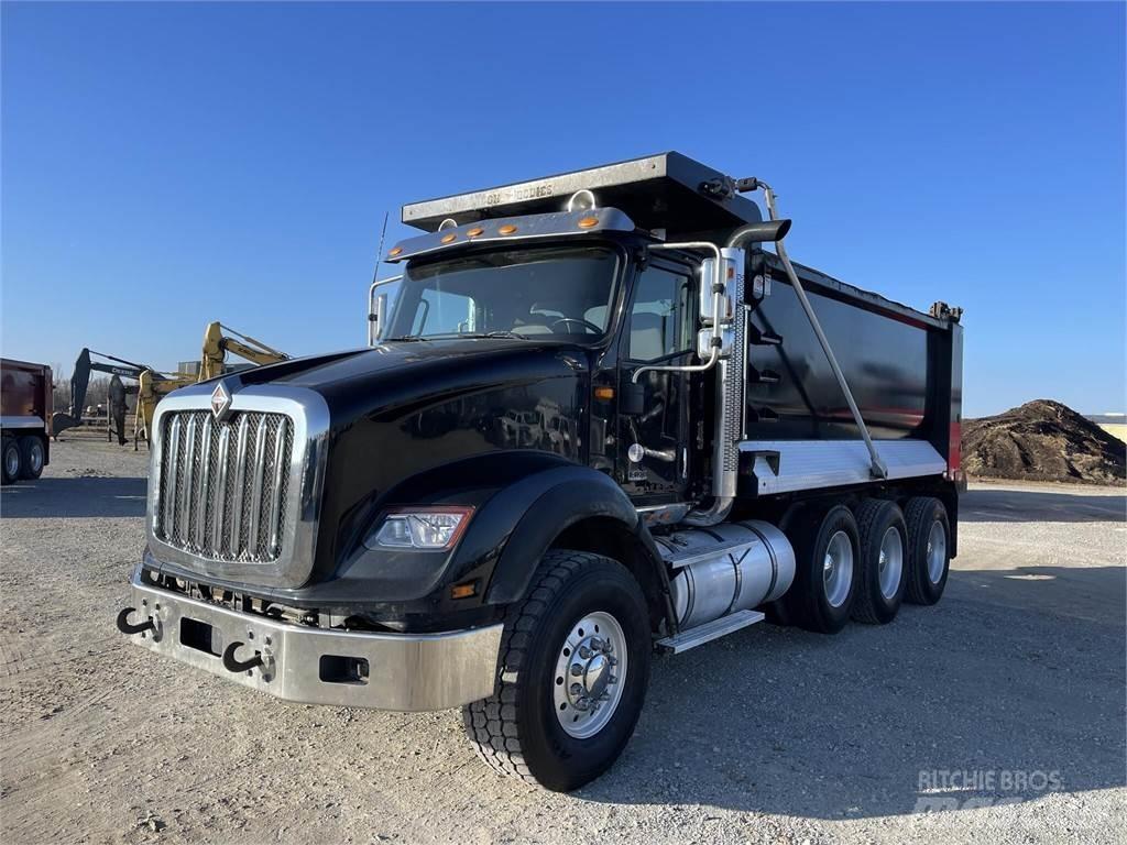 International HX Tippbil