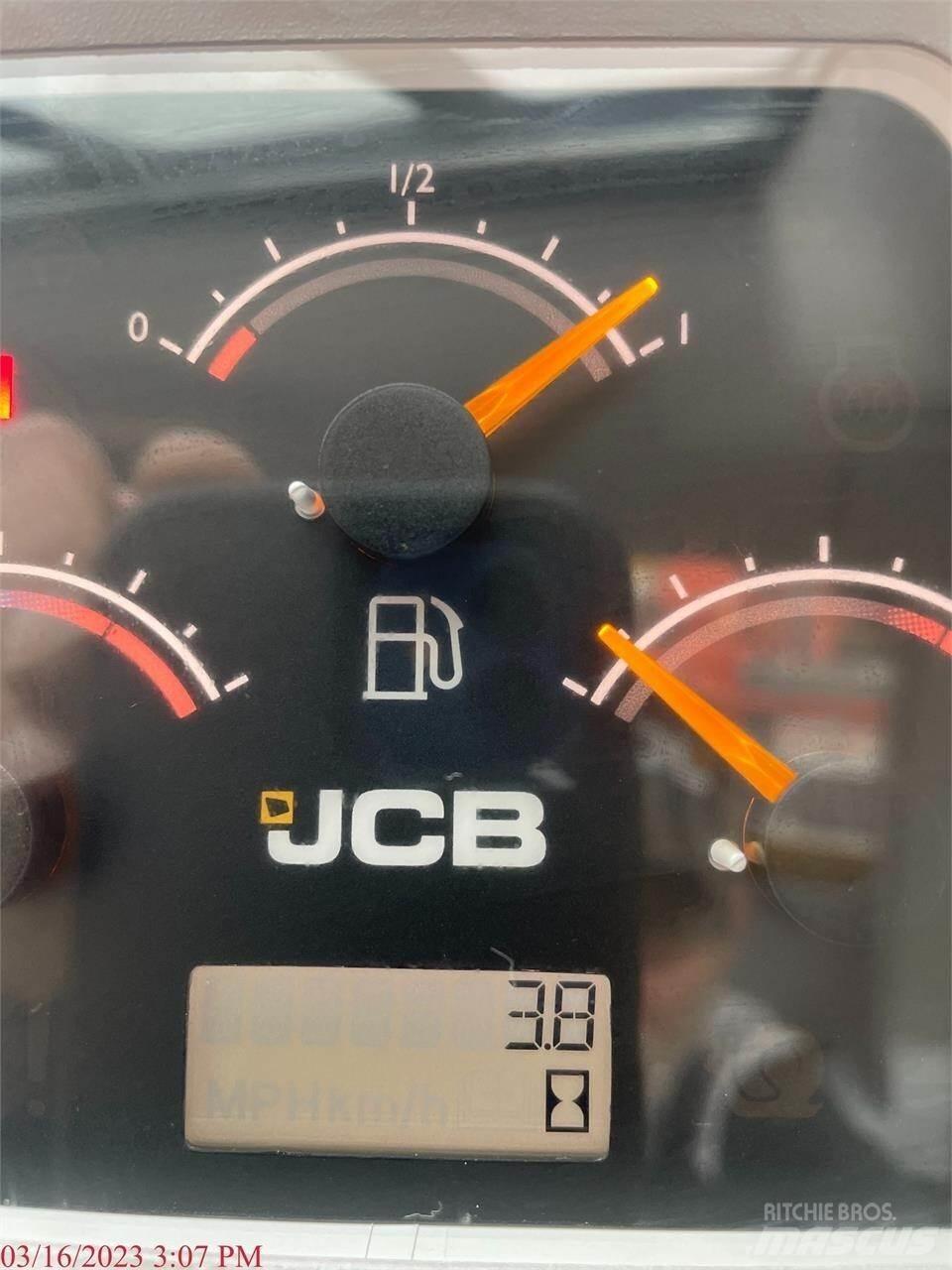 JCB 3TS-8T Kompaktlastere