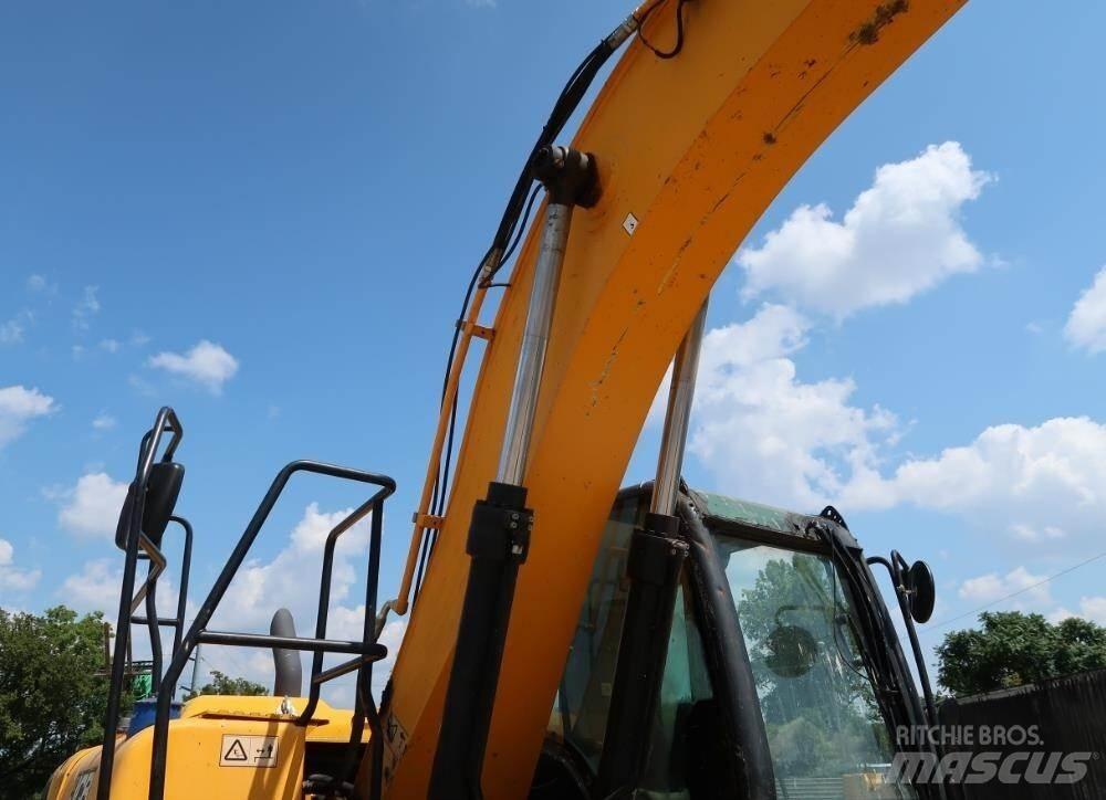 JCB JS160 Beltegraver