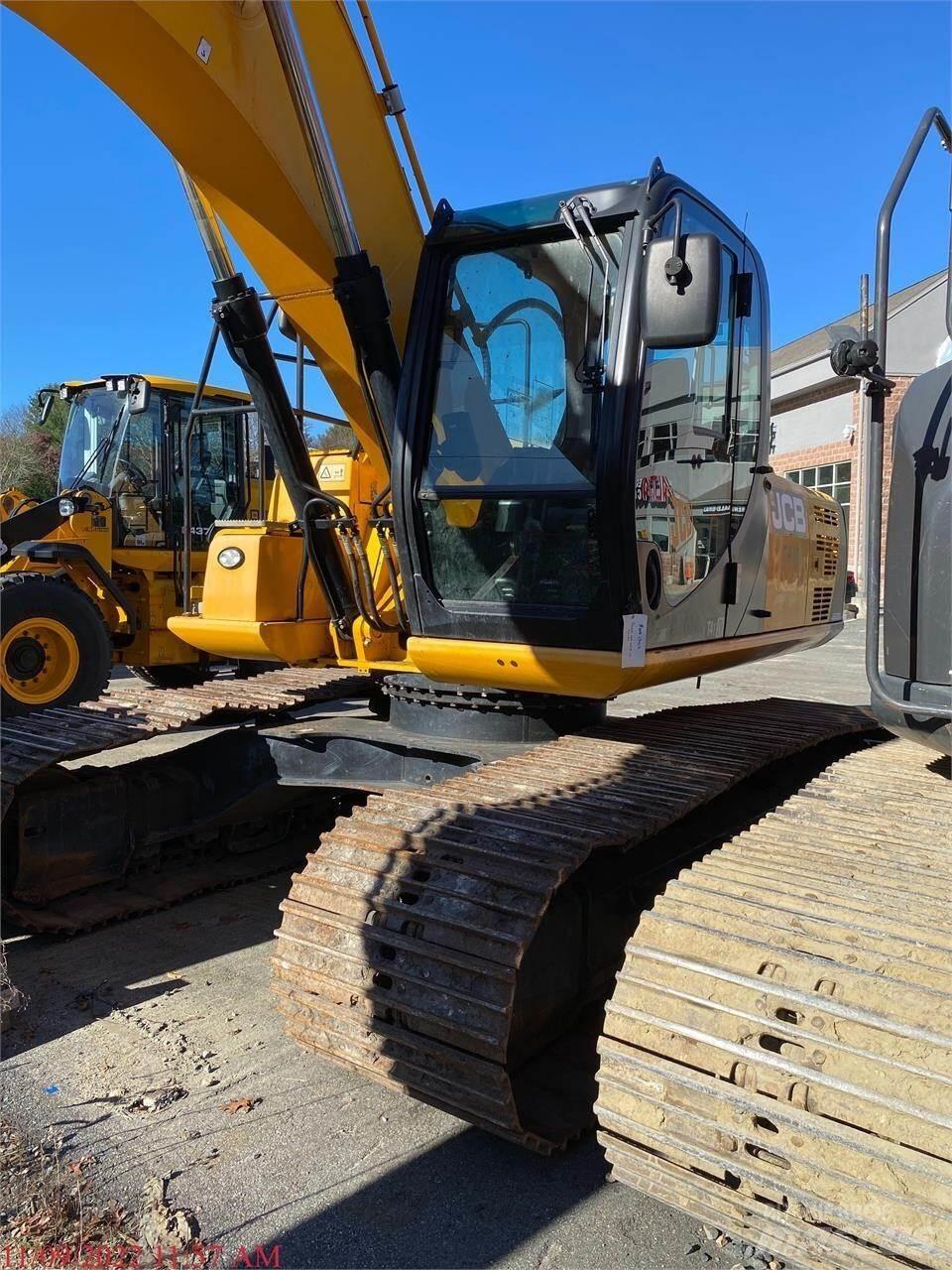 JCB JS220 Beltegraver