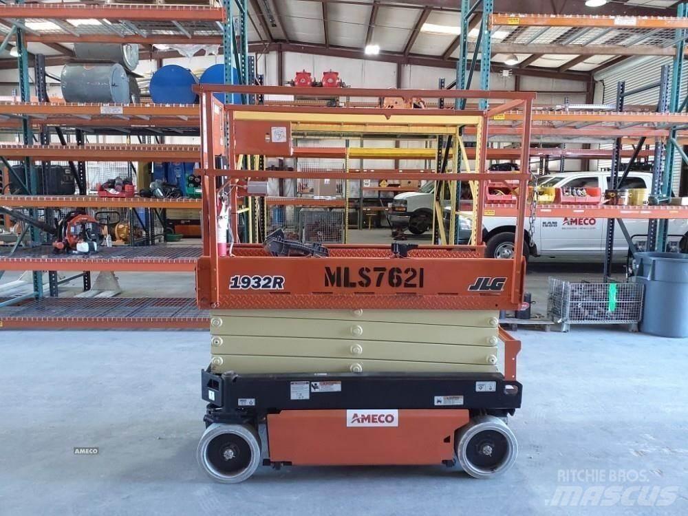 JLG 1932R Sakselifter