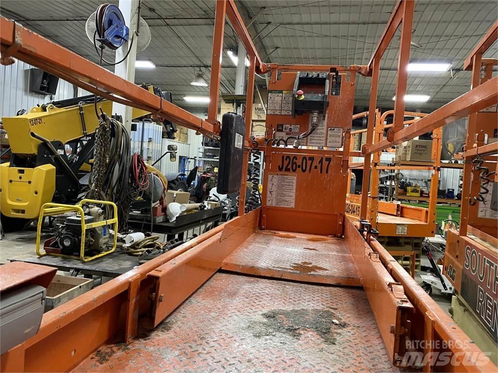 JLG 2632ES Sakselifter