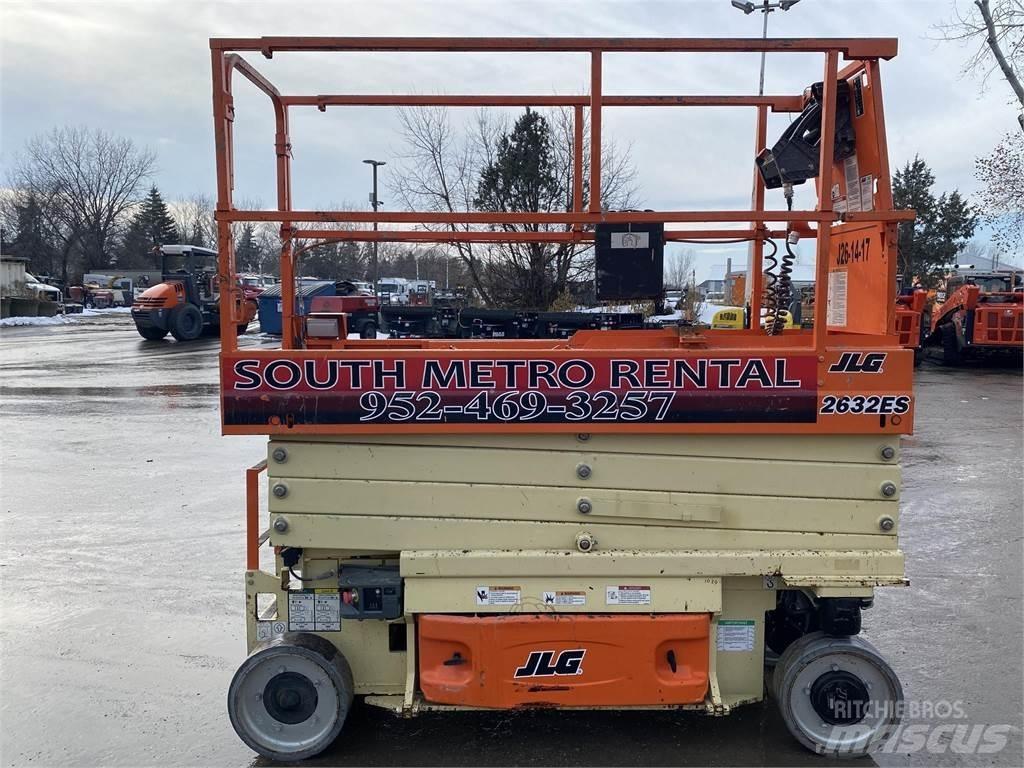 JLG 2632ES Sakselifter