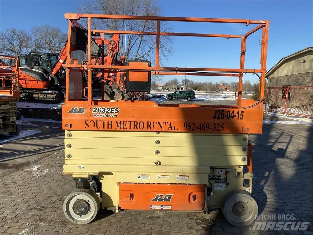 JLG 2632ES Sakselifter