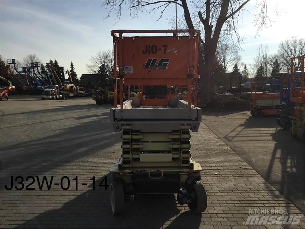JLG 3246ES Sakselifter