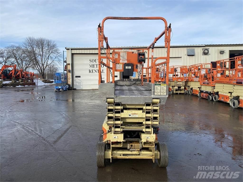 JLG 3246ES Sakselifter