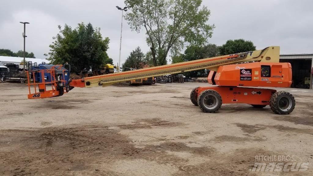 JLG 800S Teleskop bomlifter