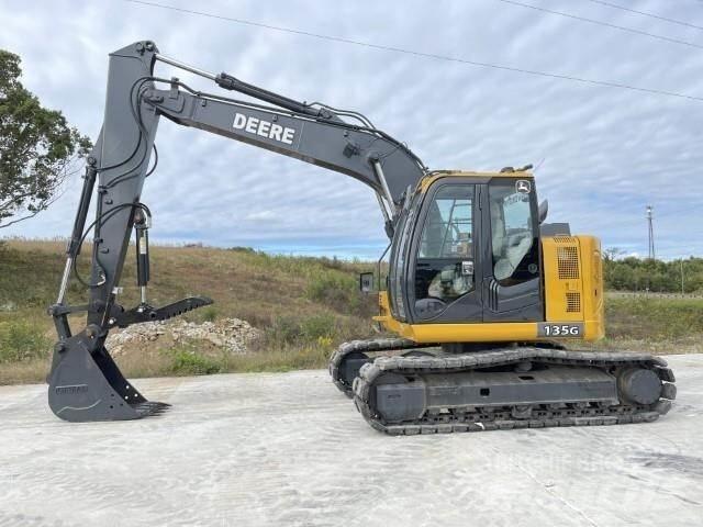 John Deere 135G Beltegraver