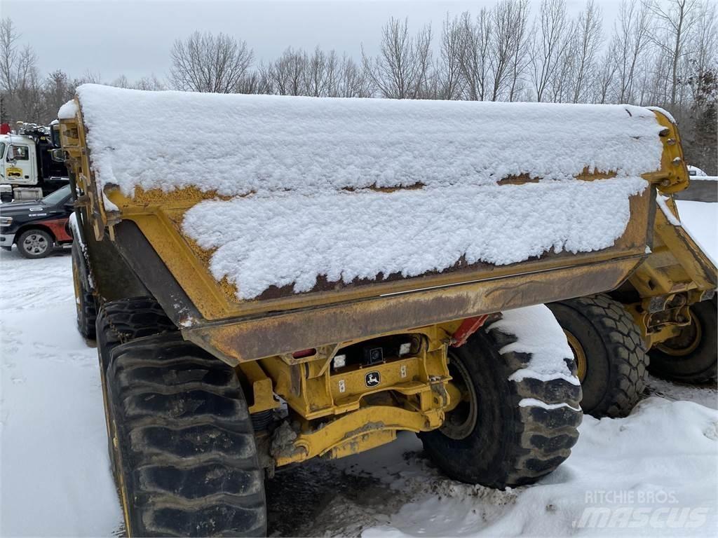 John Deere 460E Rammestyrte Dumpere