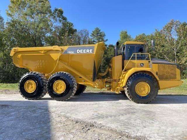 John Deere 460E Rammestyrte Dumpere
