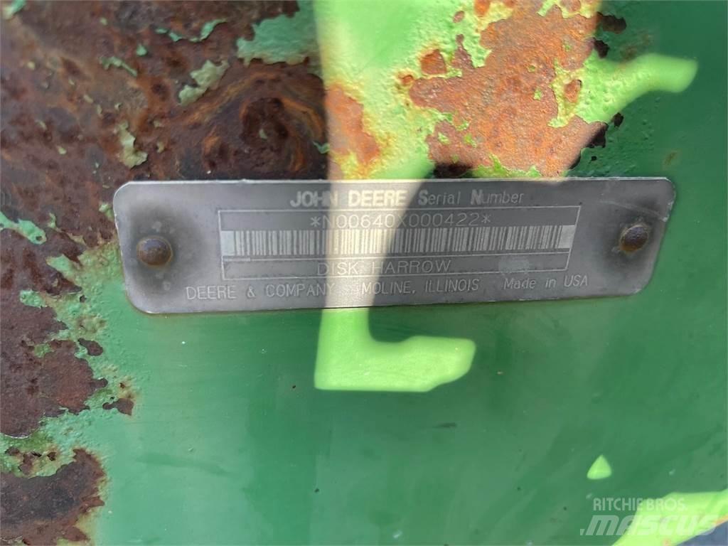 John Deere 640 Skålharver