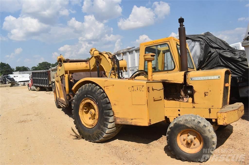 John Deere 760A Veiskrape