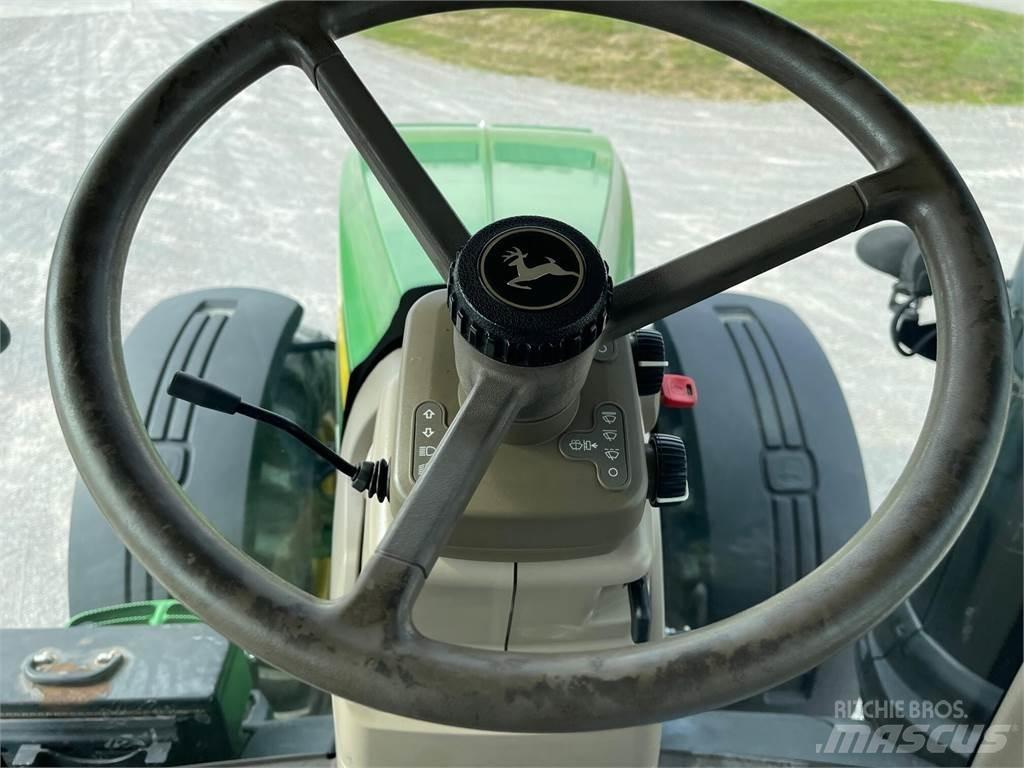 John Deere 8245R Traktorer