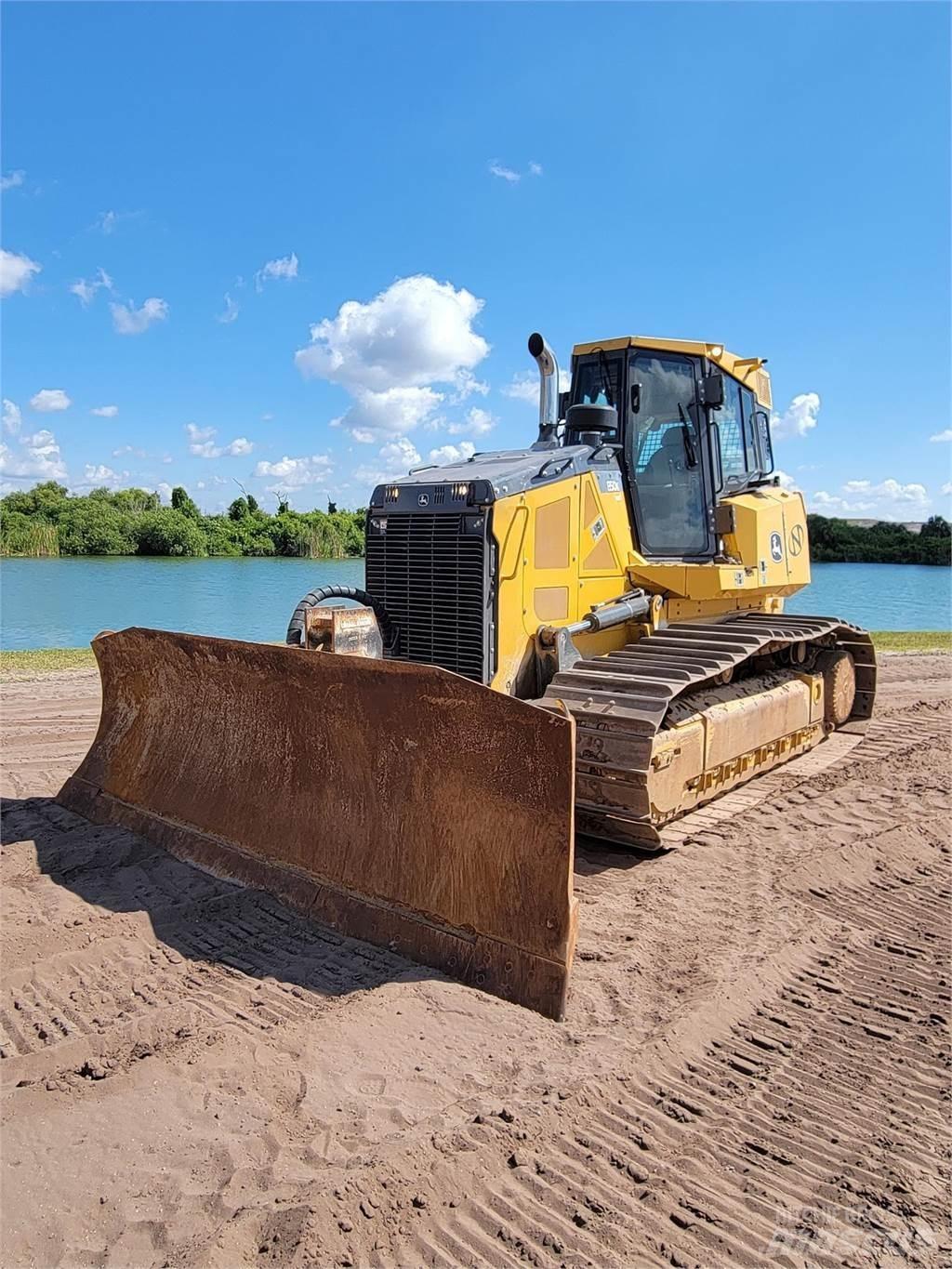 John Deere 850K WLT Dozere Beltegående
