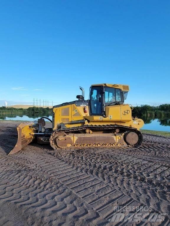 John Deere 850K WLT Dozere Beltegående