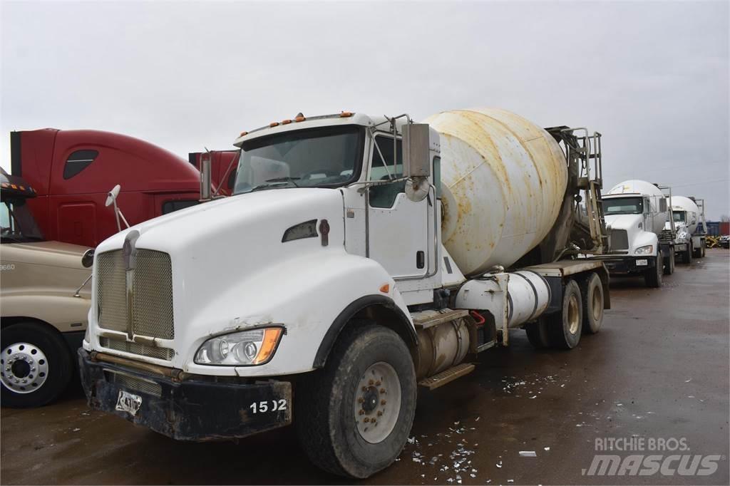 Kenworth T440 Betongbiler