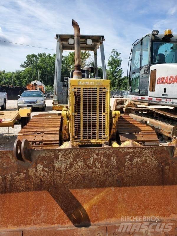 Komatsu D38P-1 LGP Dozere Beltegående