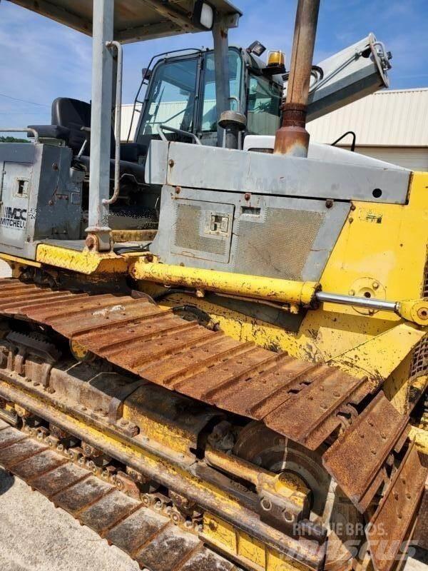 Komatsu D38P-1 LGP Dozere Beltegående
